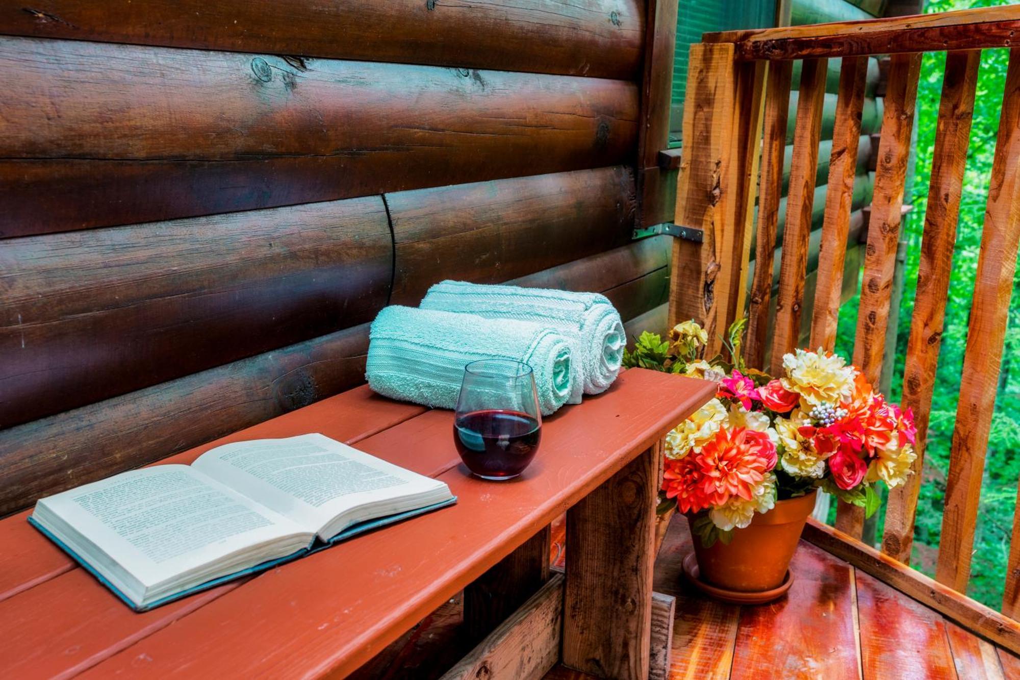 Cabin In A Gated Resort With Seasonal Resort Pool Pigeon Forge Exterior photo